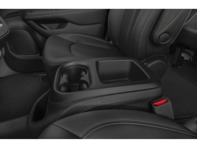Vehicle image 9 of 10