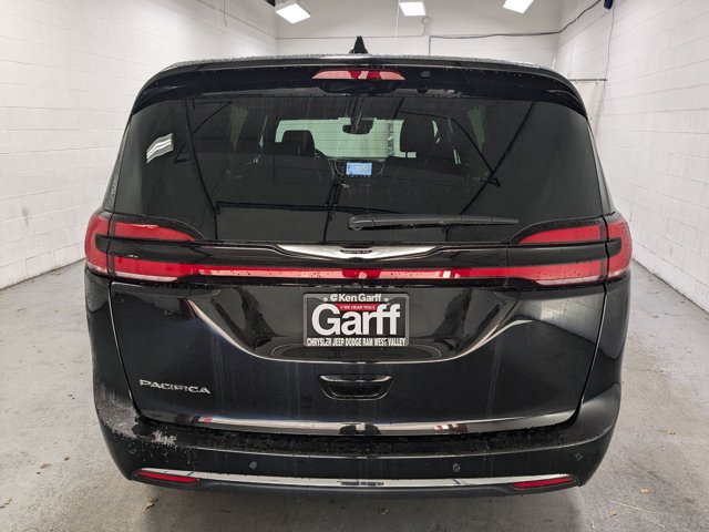 Vehicle image 7 of 16