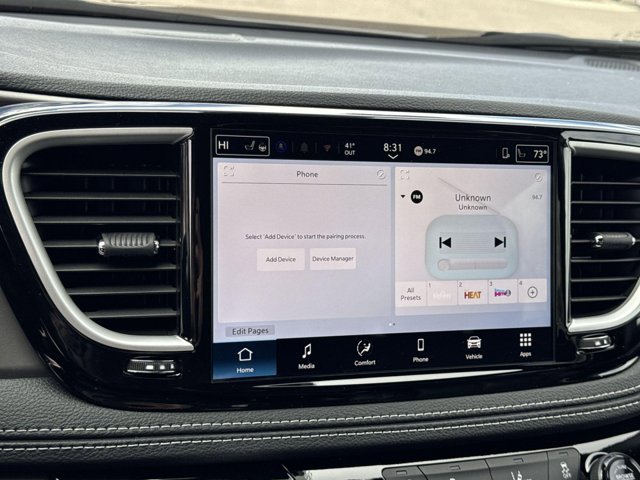 Vehicle image 24 of 34