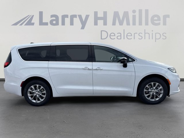 Vehicle image 6 of 34