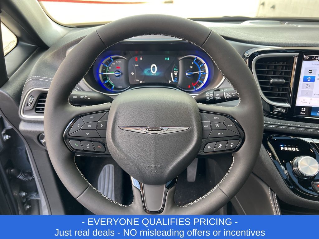 Vehicle image 18 of 29