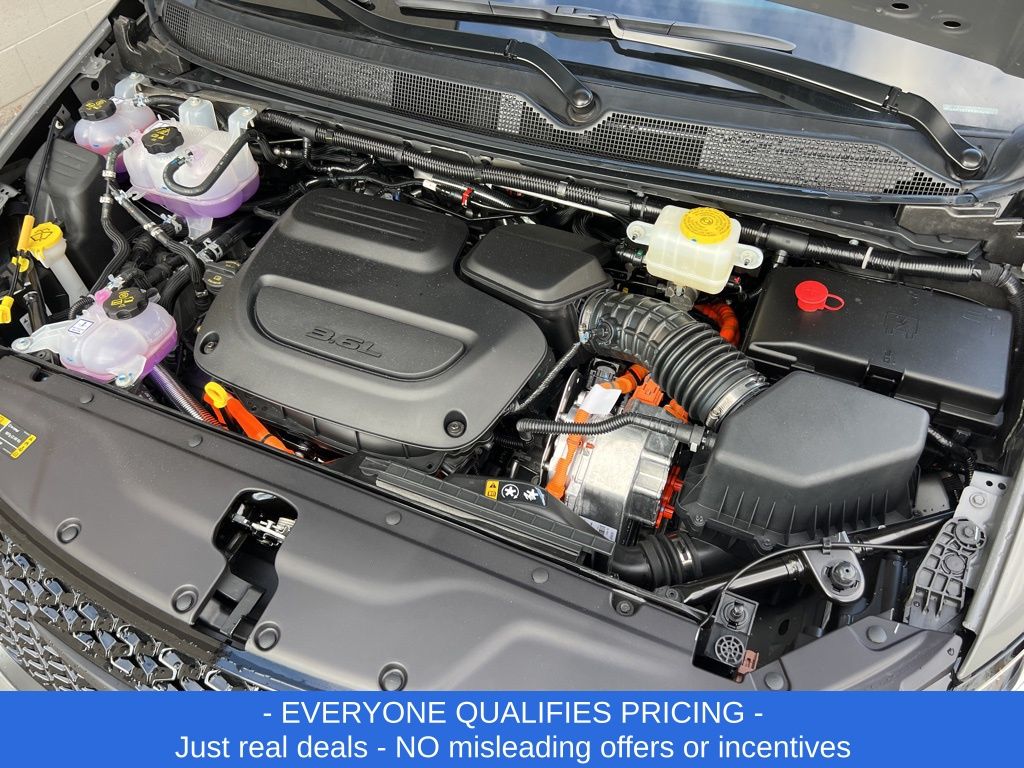Vehicle image 8 of 29