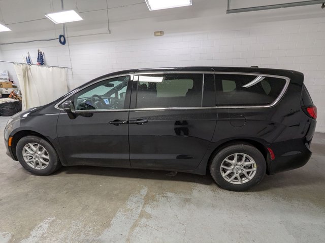 Vehicle image 7 of 15