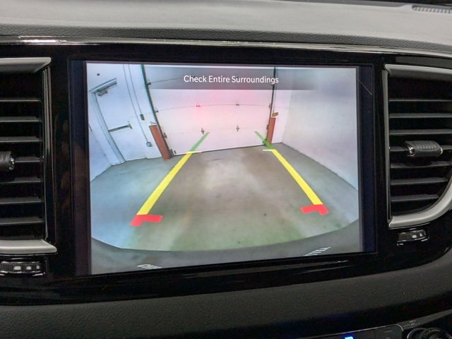 Vehicle image 10 of 15