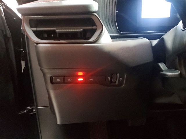 Vehicle image 14 of 20