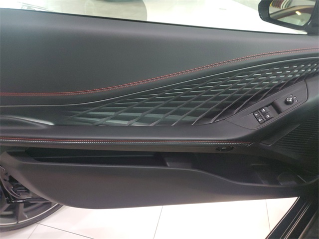 Vehicle image 9 of 20