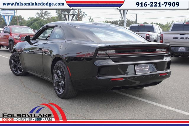 2025 Dodge Charger Daytona R/T Image 4 of 23