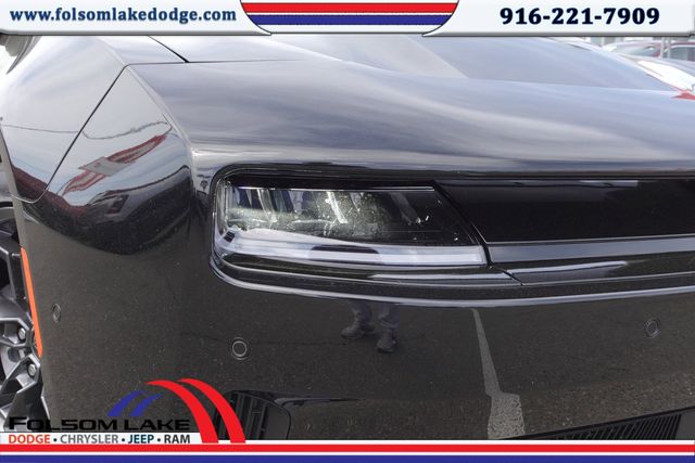 2025 Dodge Charger Daytona R/T Image 17 of 23