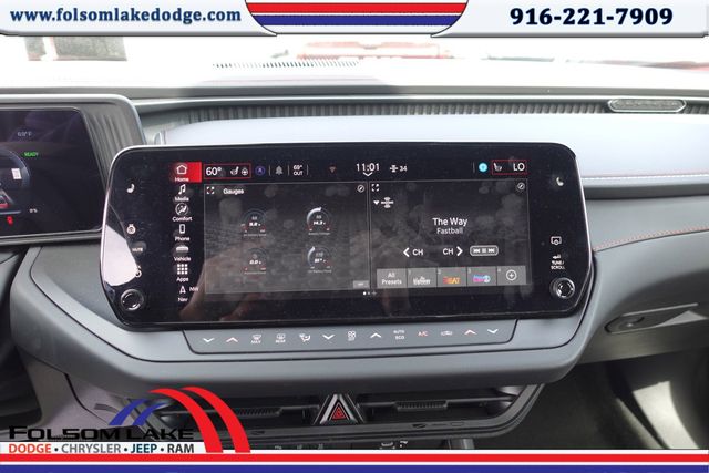 2025 Dodge Charger Daytona R/T Image 12 of 24