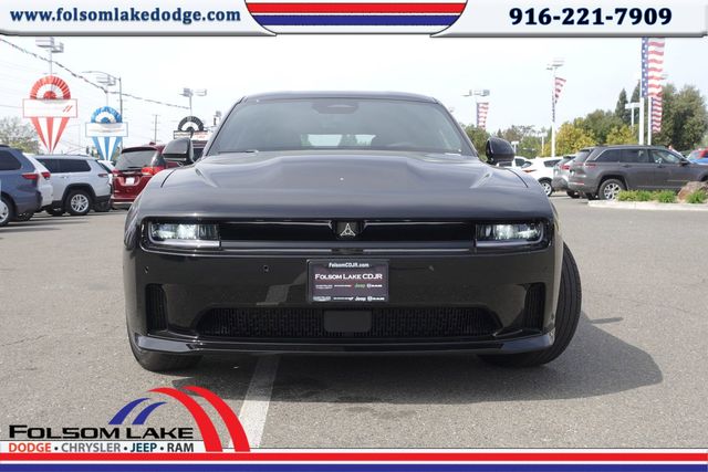 2025 Dodge Charger Daytona R/T Image 2 of 24
