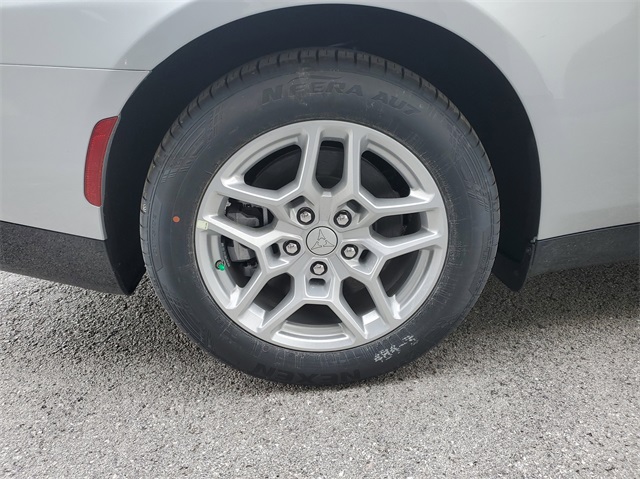 Vehicle image 5 of 20