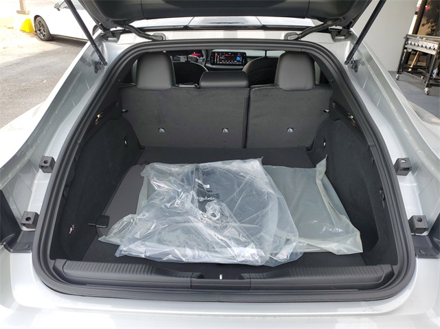 Vehicle image 6 of 20