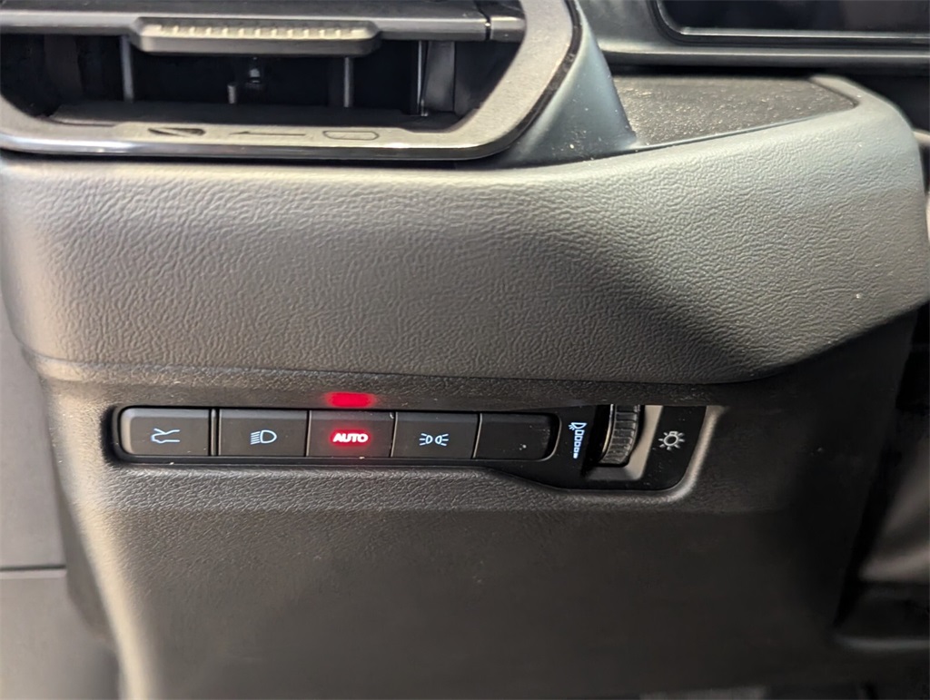 2025 Dodge Charger Daytona R/T Image 12 of 24