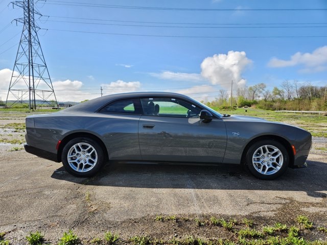 Vehicle image 4 of 29