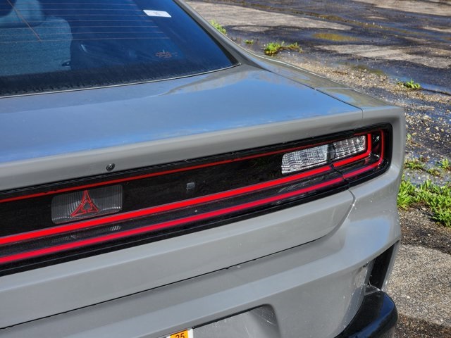 Vehicle image 19 of 29