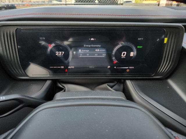 Vehicle image 22 of 29