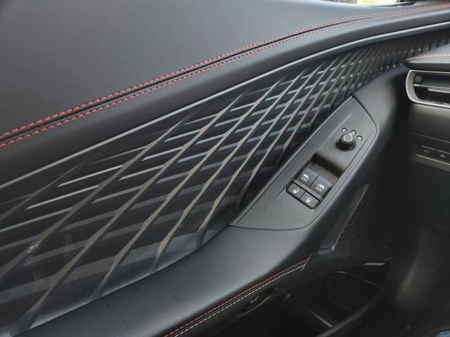 Vehicle image 26 of 29