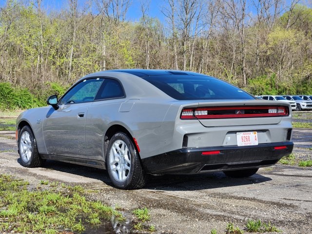 Vehicle image 7 of 29