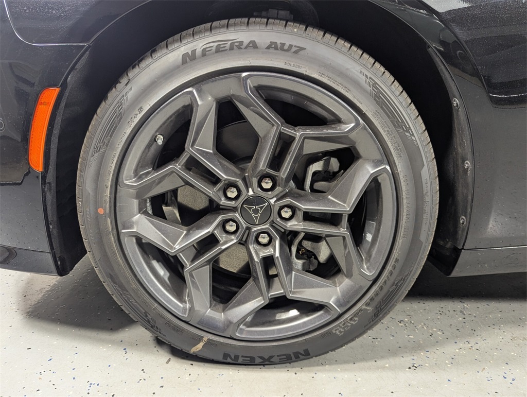 2025 Dodge Charger Daytona R/T Image 9 of 24