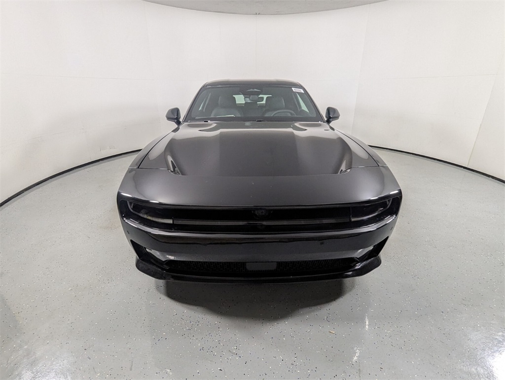 2025 Dodge Charger Daytona R/T Image 2 of 24