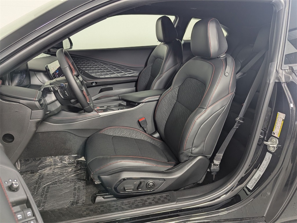 2025 Dodge Charger Daytona R/T Image 11 of 24