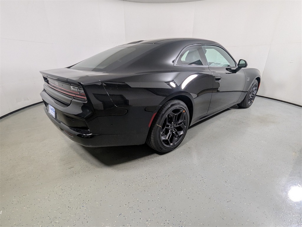 2025 Dodge Charger Daytona R/T Image 4 of 24