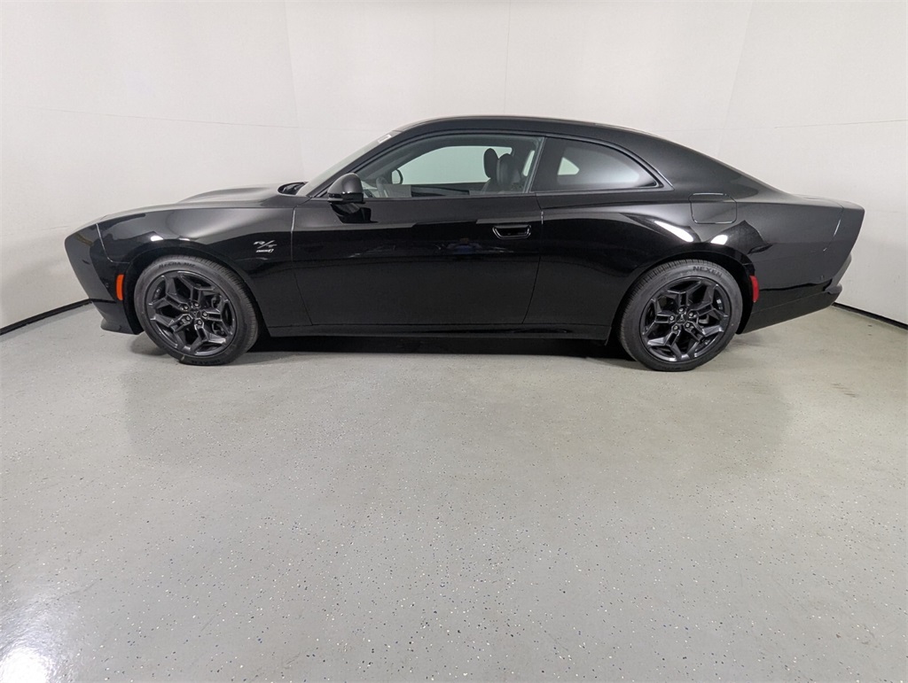 2025 Dodge Charger Daytona R/T Image 7 of 24