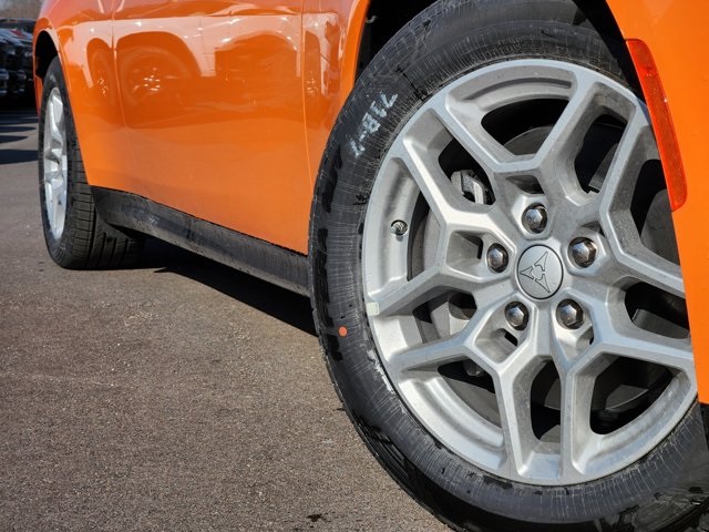 Vehicle image 19 of 29