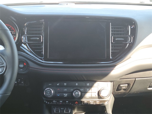 Vehicle image 22 of 35