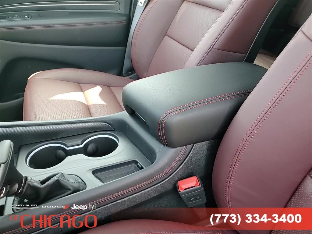 Vehicle image 19 of 25