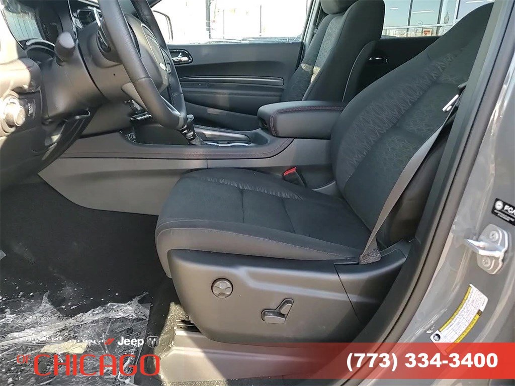 Vehicle image 12 of 25
