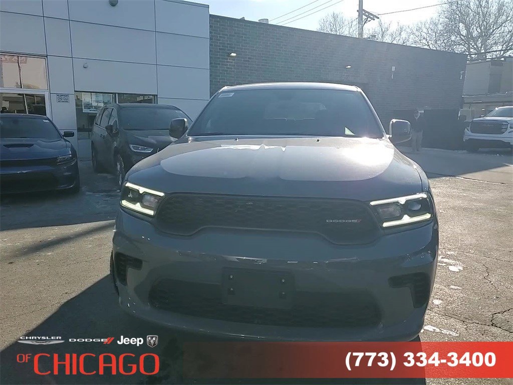 Vehicle image 4 of 25