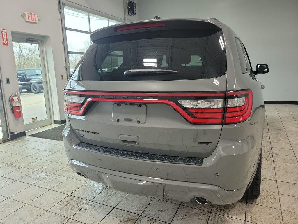 Vehicle image 6 of 33