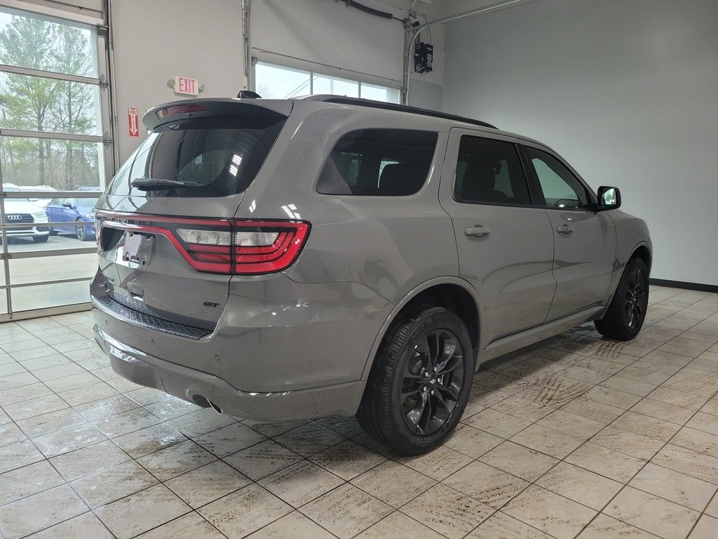 Vehicle image 5 of 33