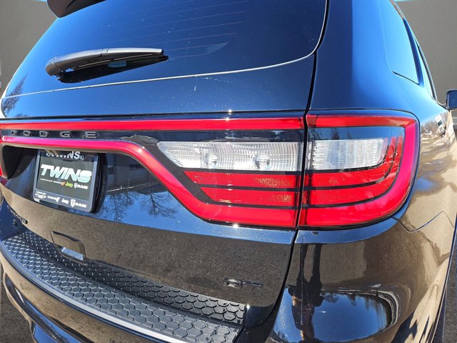 Vehicle image 40 of 68