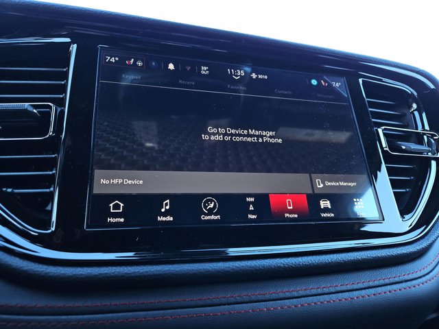 Vehicle image 61 of 68