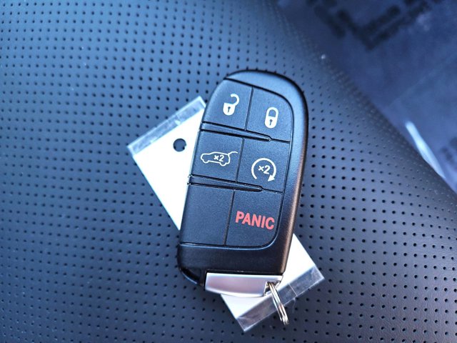 Vehicle image 51 of 68