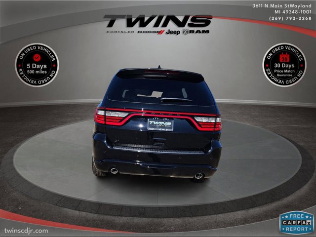 Vehicle image 7 of 68