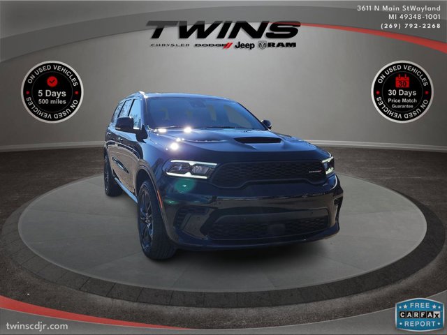 Vehicle image 5 of 68