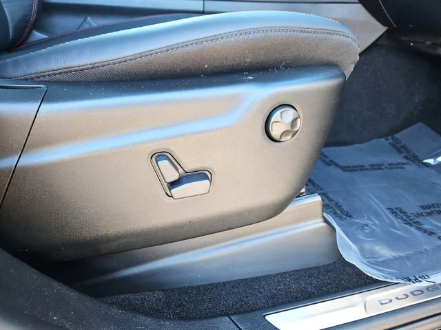 Vehicle image 55 of 68