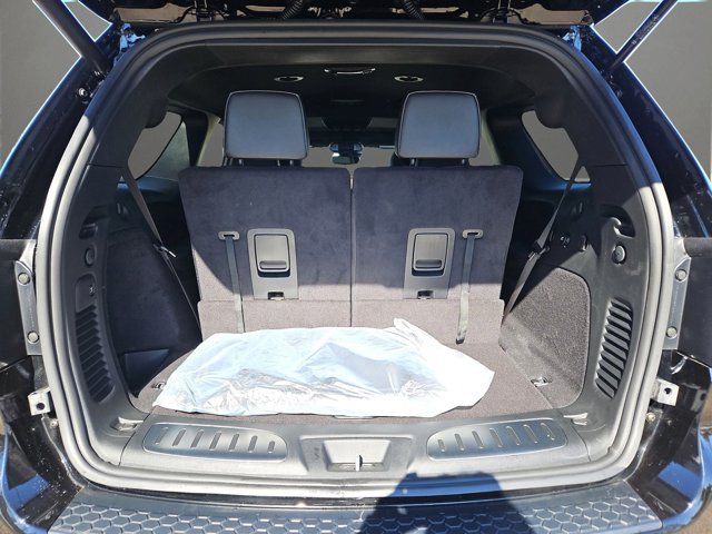 Vehicle image 17 of 68