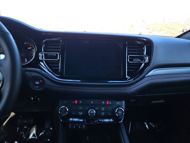 Vehicle image 18 of 68