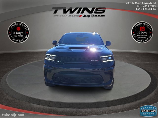 Vehicle image 9 of 68