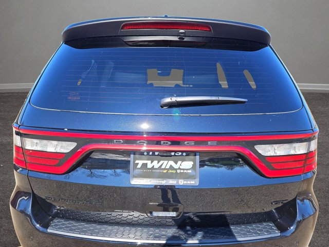 Vehicle image 31 of 68