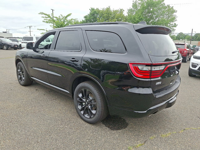 Vehicle image 4 of 21