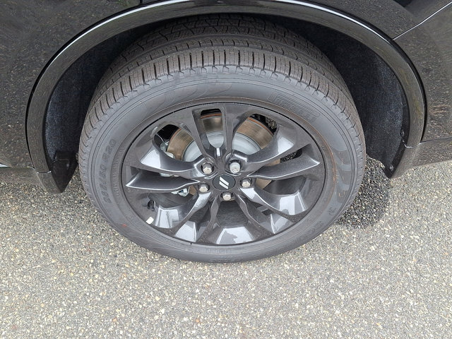 Vehicle image 5 of 21