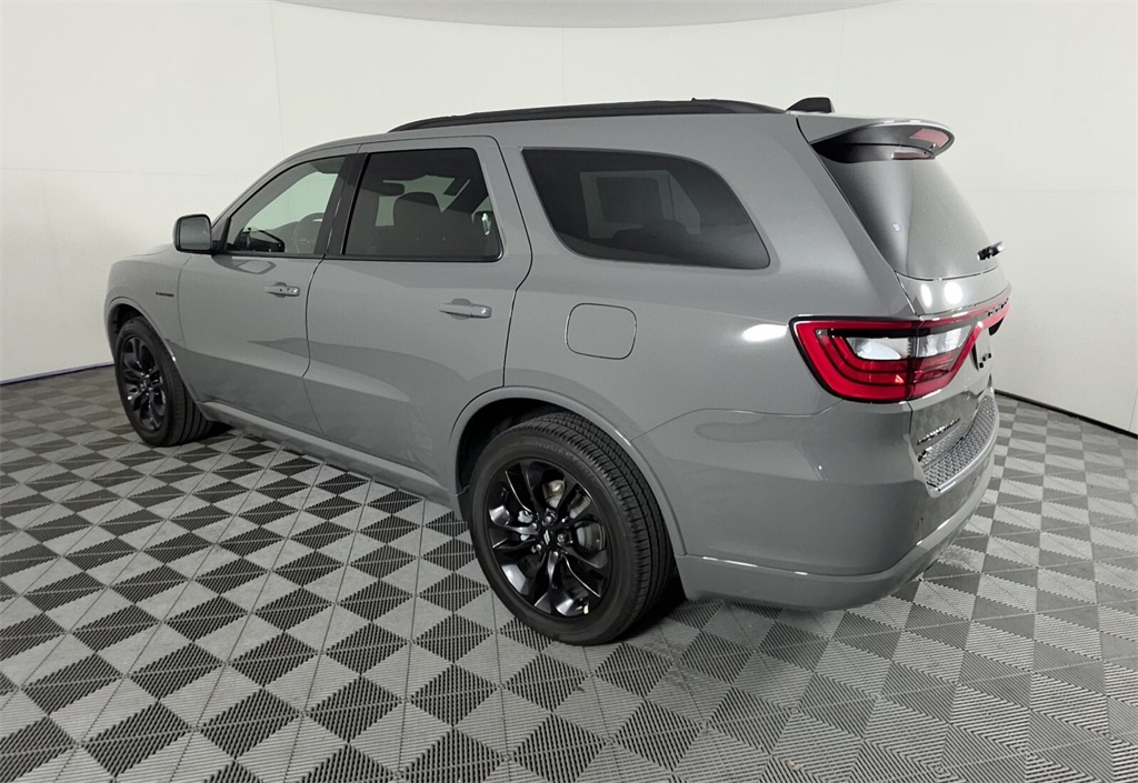 2025 Dodge Durango R/T Image 7 of 26