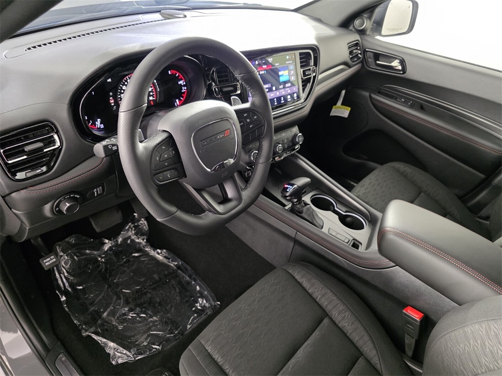 2025 Dodge Durango R/T Image 16 of 26