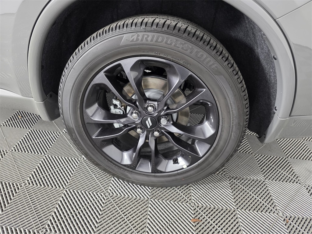 2025 Dodge Durango R/T Image 9 of 26