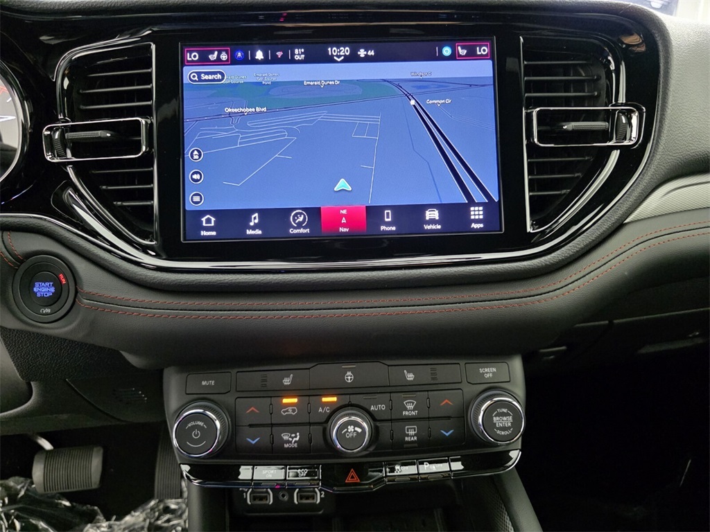 2025 Dodge Durango R/T Image 22 of 26